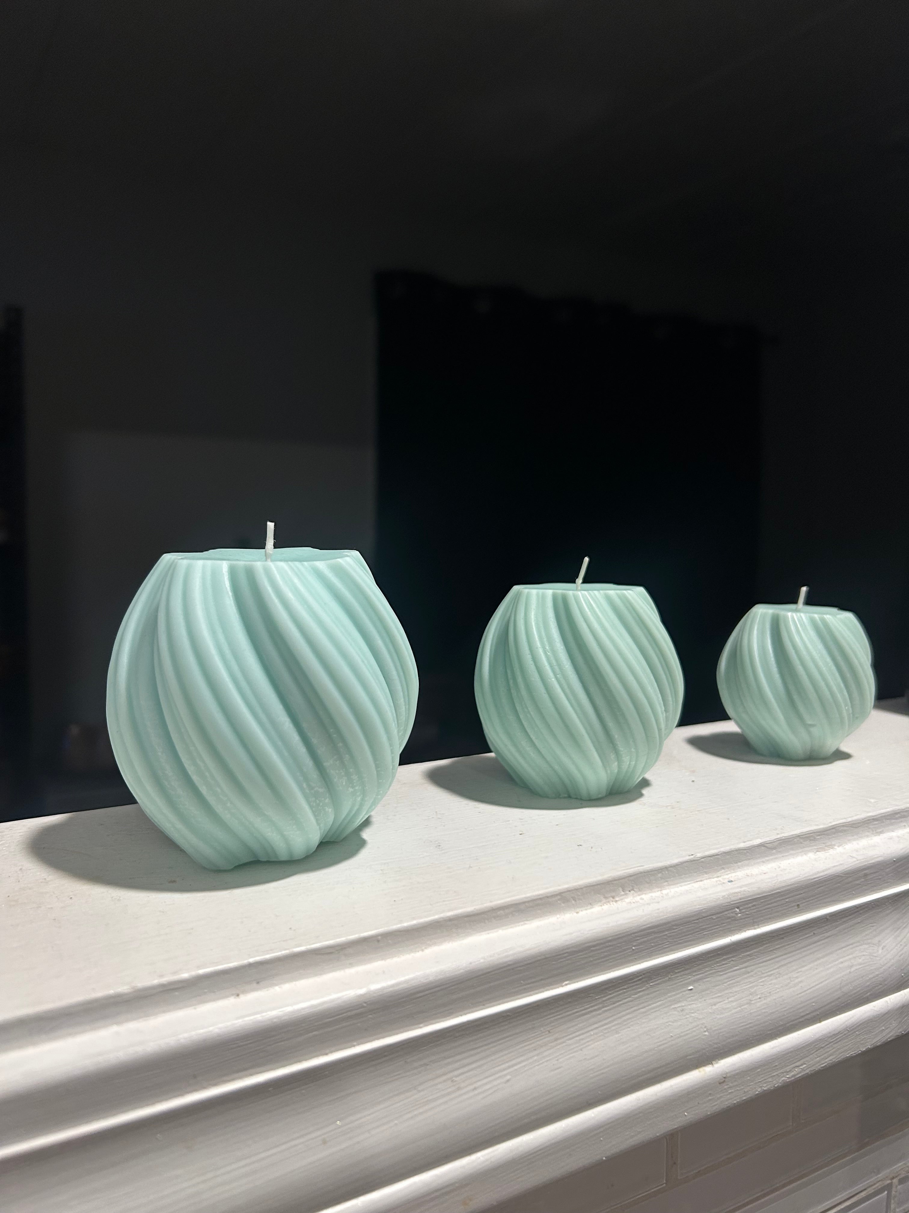 Elegant Geometric set of 3 Candles