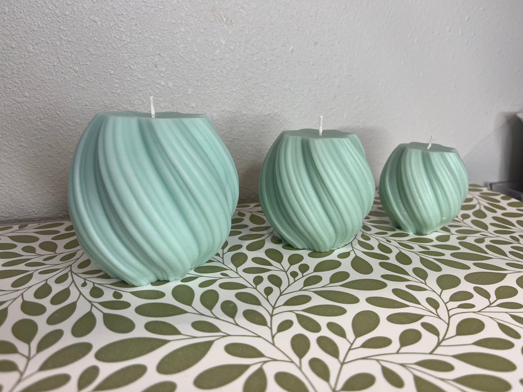 Elegant Geometric set of 3 Candles