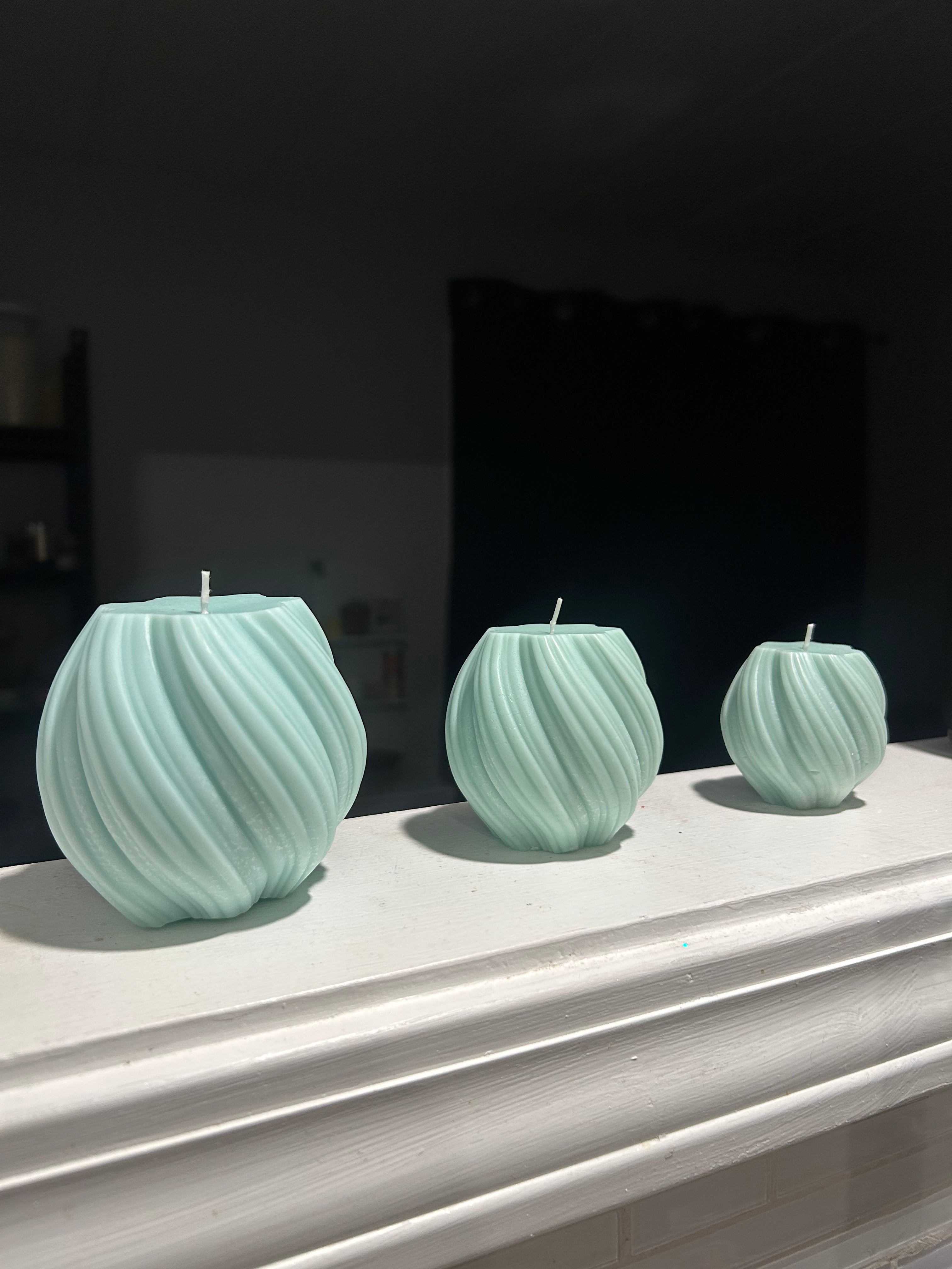 Elegant Geometric set of 3 Candles