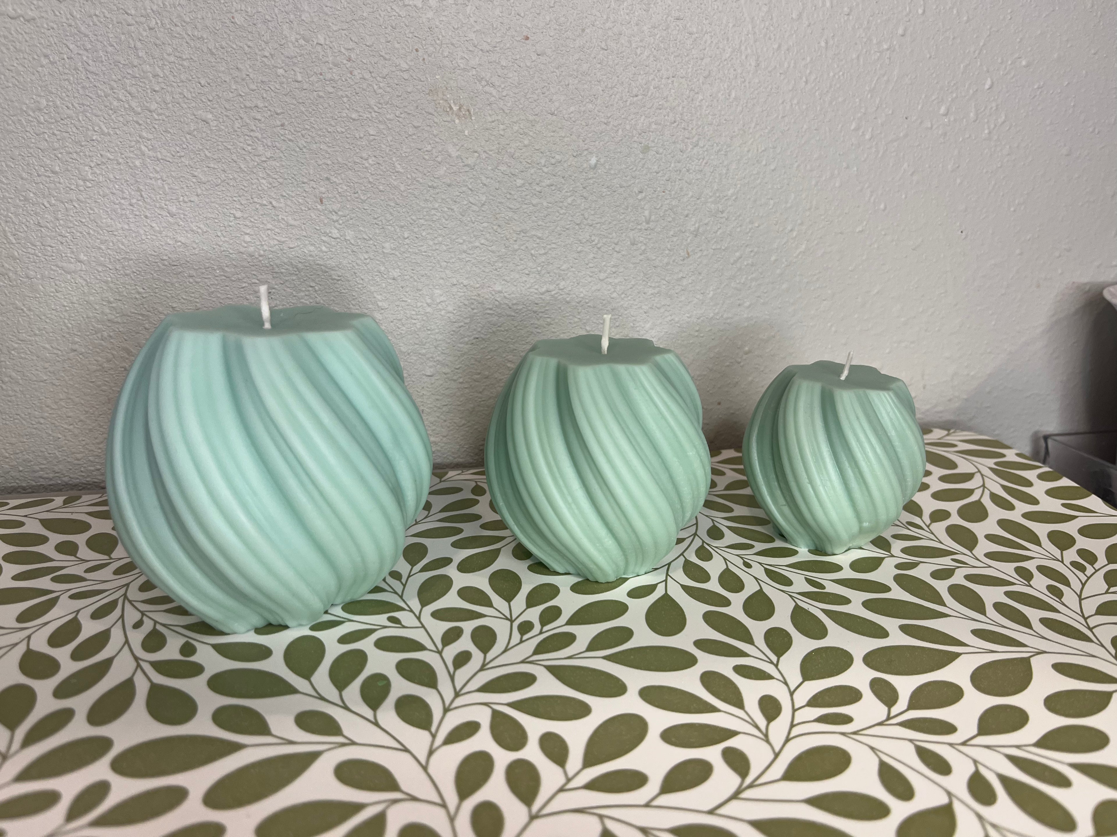 Elegant Geometric set of 3 Candles