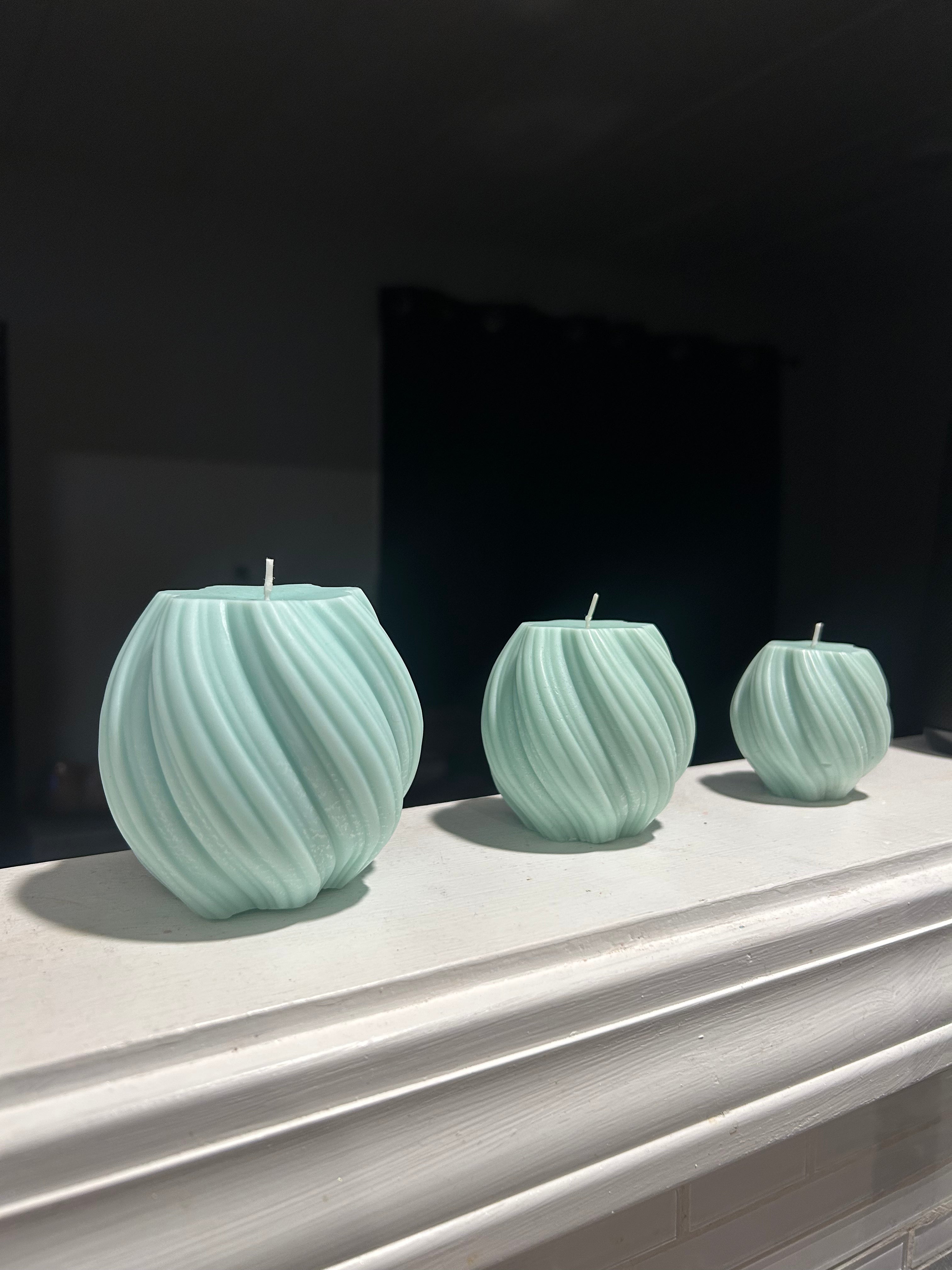 Elegant Geometric set of 3 Candles